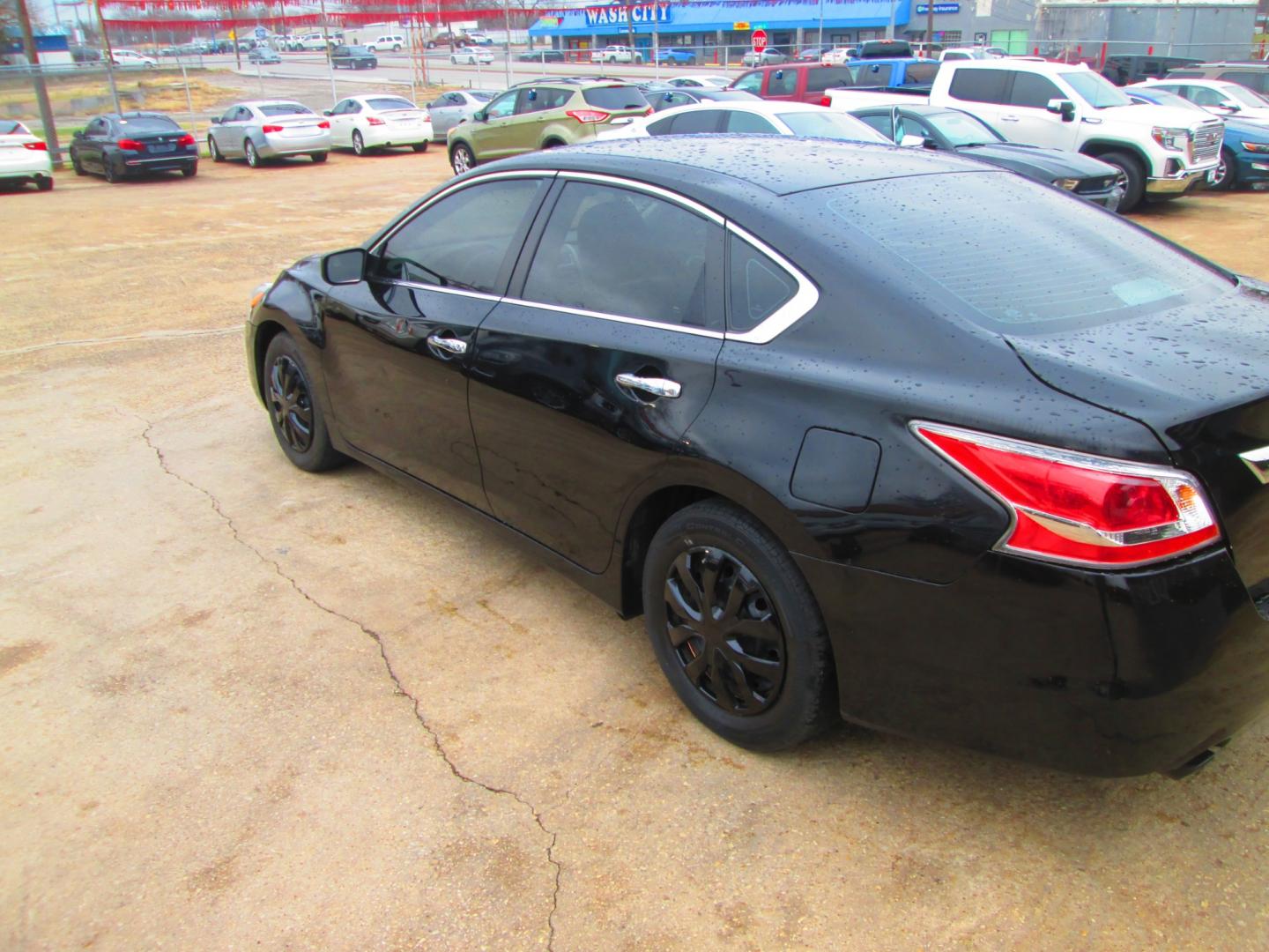 2015 BLACK /BLACK Nissan Altima 2.5 S (1N4AL3AP2FC) with an 2.5L L4 DOHC 16V engine, Continuously Variable Transmission transmission, located at 1815 NE 28th St., Fort Worth, TX, 76106, (817) 625-6251, 32.795582, -97.333069 - Photo#6